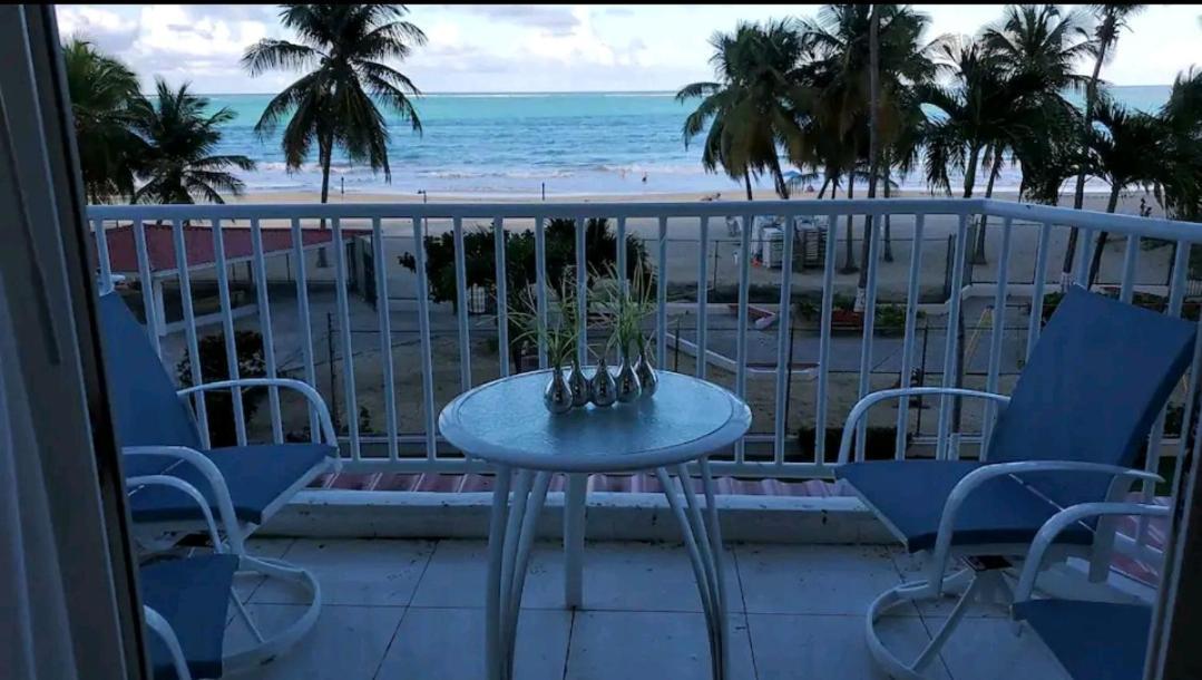 Beach Apartments At Marbella Del Caribe San Juan Bagian luar foto
